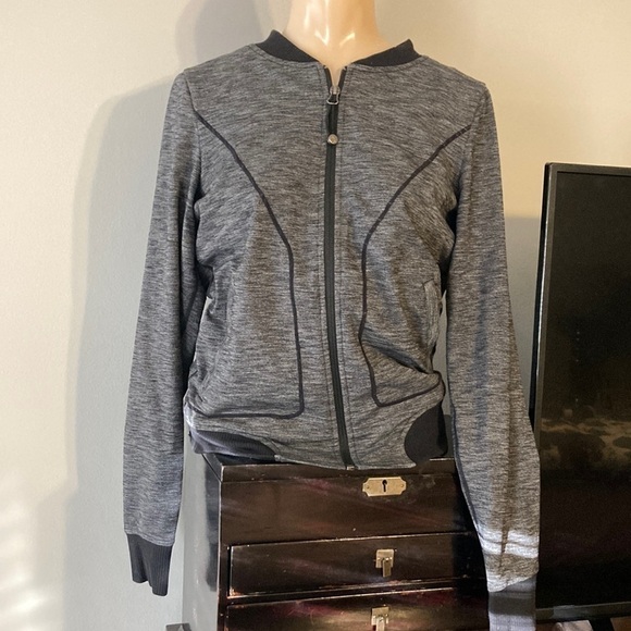 ATHLETA SIZE XS bombtastic zip up bomber jacket heathered black grey - Picture 3 of 8